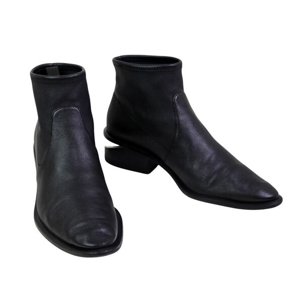 Alexander Wang BLACK REAL LEATHER LOW HEEL ROUND TOE PULL ON ANKLE BOOTS Sz 39 - Picture 1 of 10